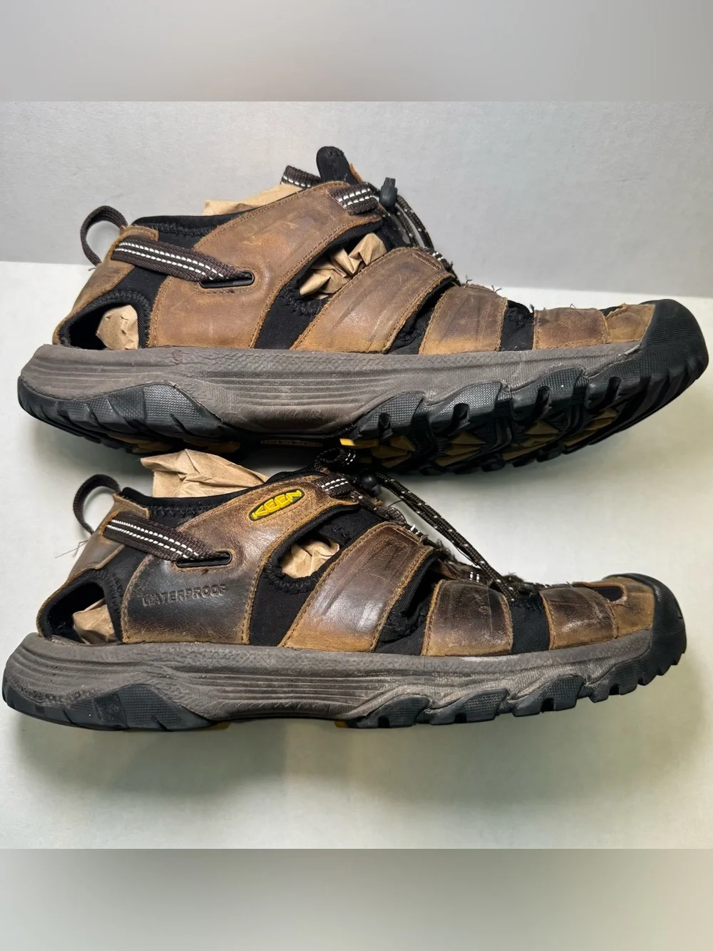 KEEN Waterproof Leather Hiking Sandals Men’s Size 10 Brown Outdoor Trail Shoes